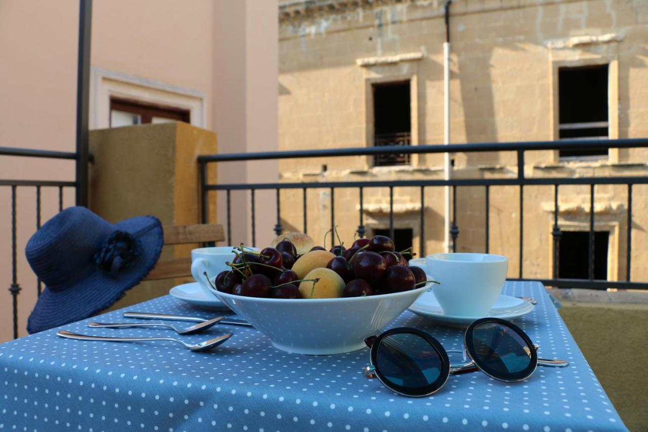 La Terrazza Di Carolina Bed & Breakfast Agrigento Luaran gambar